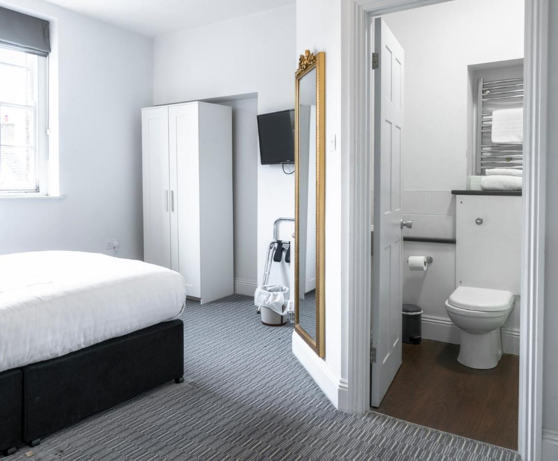 Bed and Breakfast The Kings Head House Стоунгаус Номер фото